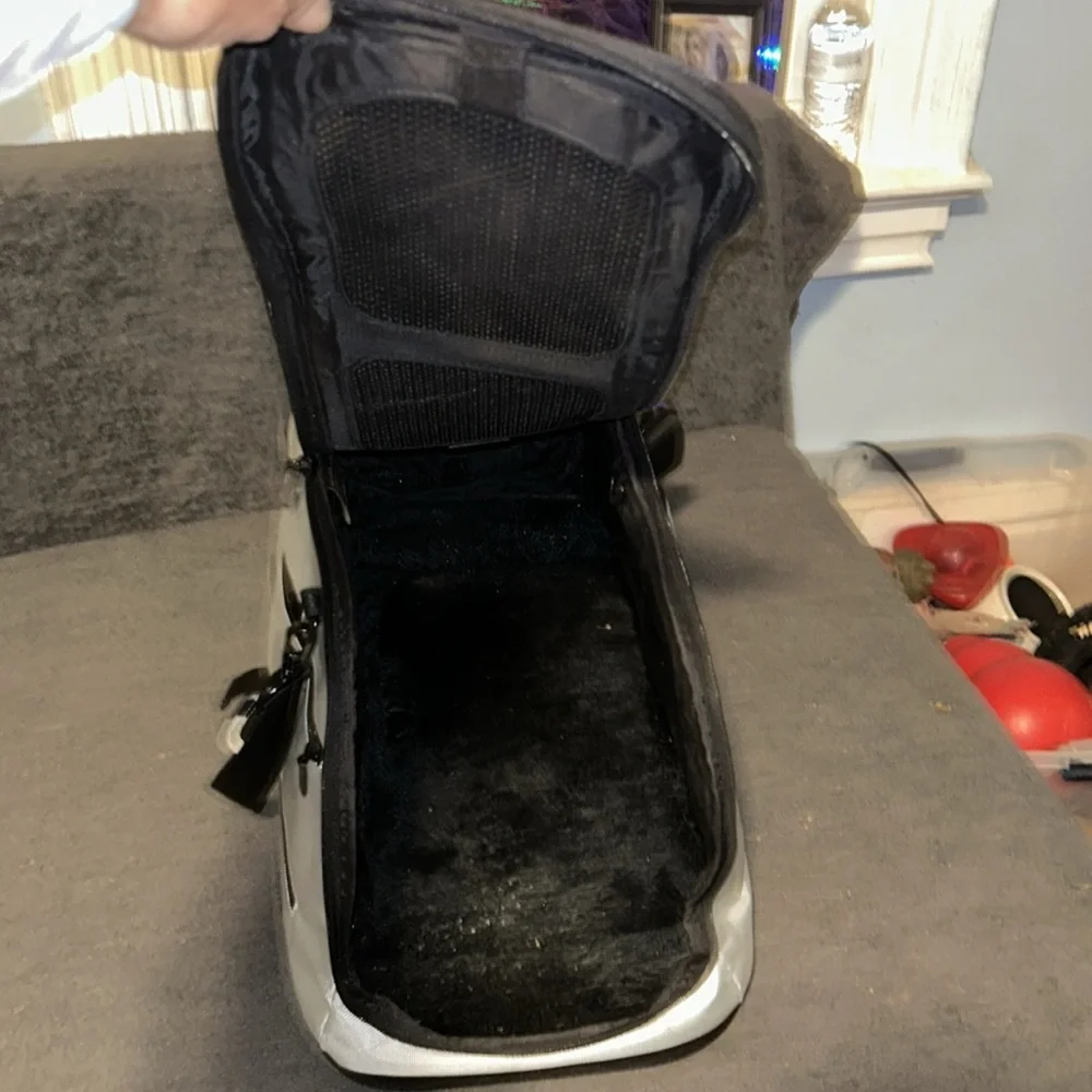 Sleepypod Air In-Cabin Pet Carrier, Glacier Silver